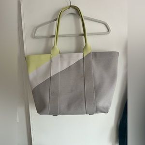 Rothy’s Essential Tote